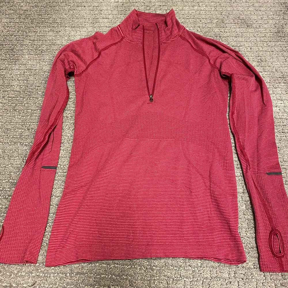 Lululemon 1/4 zip Athletica Top